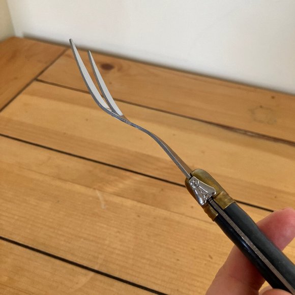 Laguiole The Bee Stainless Carving Fork Blue Handle with Brass INOX France - Picture 5 of 7